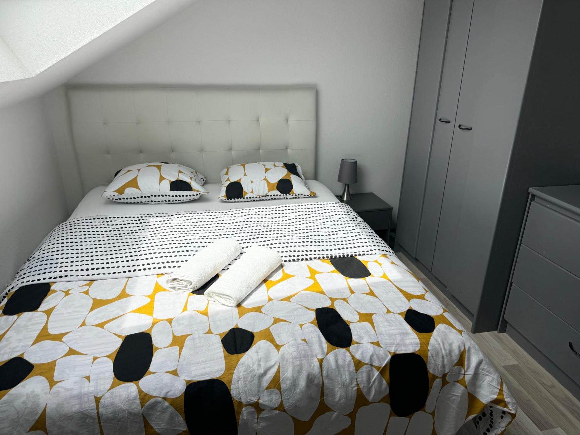 Appartement Bes,, Attique Neuf Avec Confort Wittenheim Esterno foto